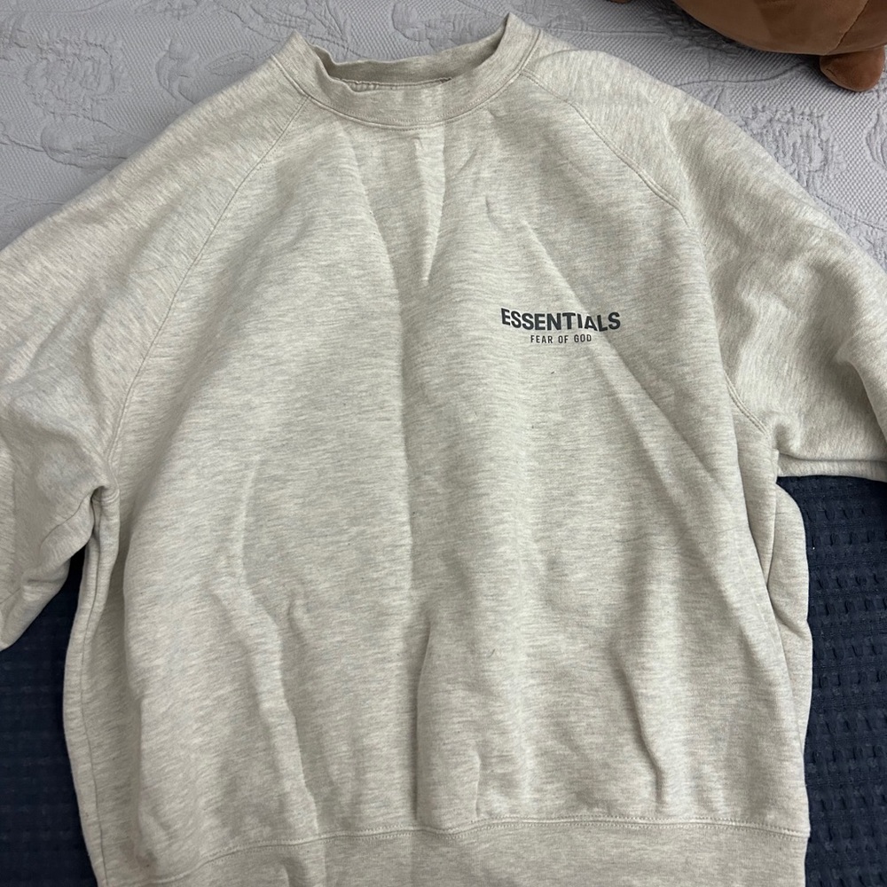 FEAR OF GOD ESSENTIALS grey sweatshirt